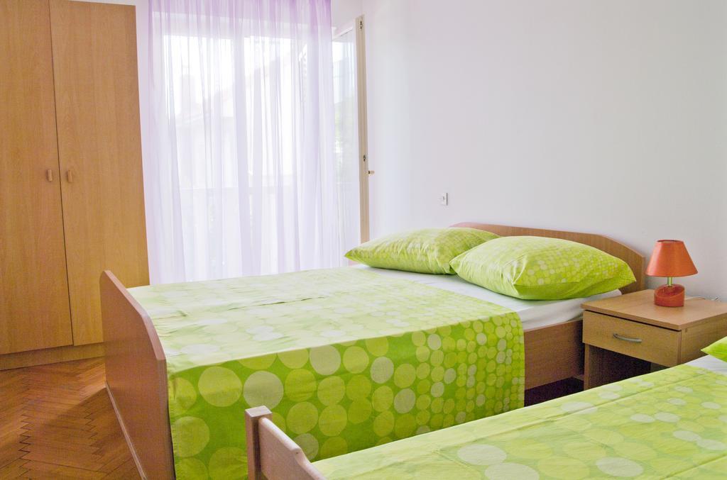 Apartments Ruzic Podstrana Bagian luar foto