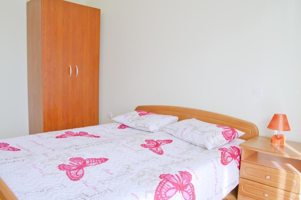 Apartments Ruzic Podstrana Bagian luar foto